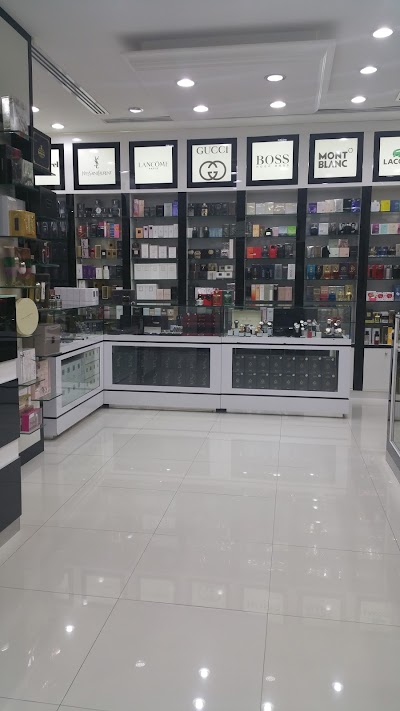 Photos of Layan gallery