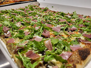 Photo n°40 de La Casa TOTO à Saint-Étienne-du-Grès (Pizzeria)