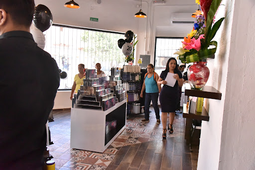 Aguillón Beauty Supply | Sucursal Parras - Thumbnail