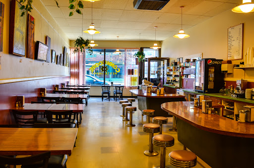 Commodore Restaurant - Visual