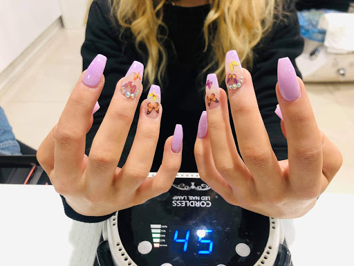 Elegant Nails & Spa treatment - Thumbnail