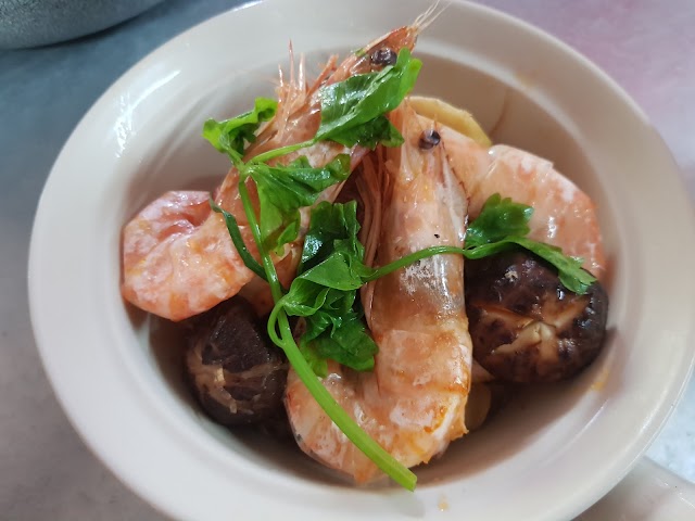 Ban Rim Nam Restaurant