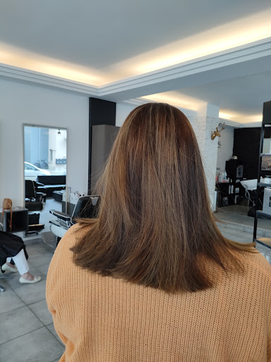 Essential Hairdresser - Thumbnail