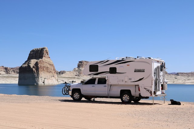 Lone Rock Beach Campground