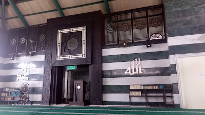 Photos of Salman Al-Farisi Mosque