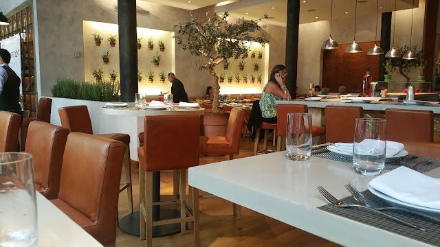 FIG & OLIVE