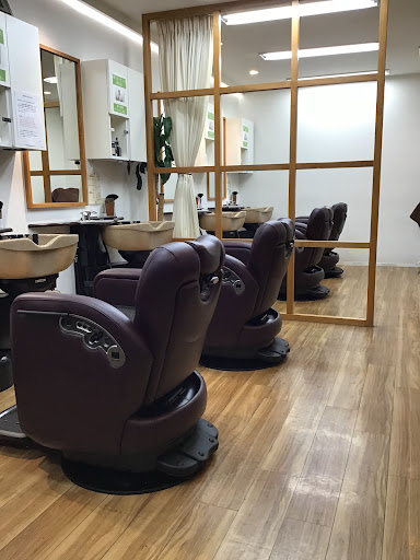 ヘアーサロン多摩
