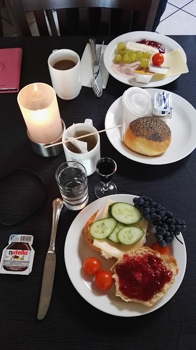 Photos of Hvalpsund F&aelig;rgekro