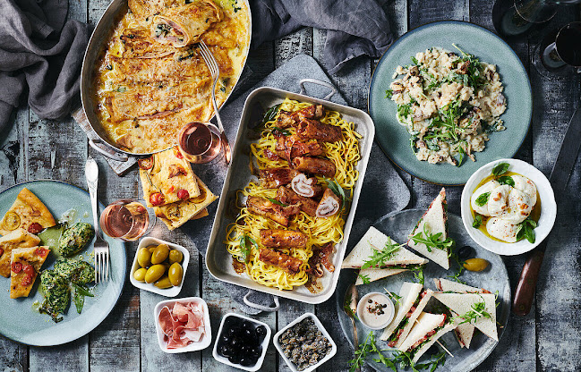 Comments and reviews of La Cuisine