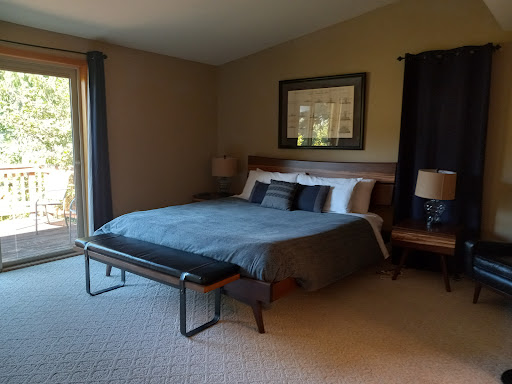 Prospector's Bend - Two Bedroom Home with Hot Tub - Thumbnail