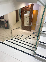 Photo n°3 de Centre de santé dentaire et médical Paris 11 Richard Lenoir - Dentiste Paris à Paris (Service de blanchiment des dents)