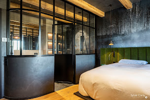 Photo n°3 de Origine Menuiserie Agencement à Dompierre-sur-Mer (Menuisier)