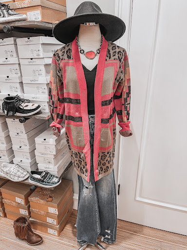 The Dirt Road Fashionista - Thumbnail