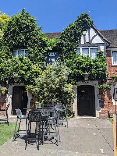 Crown Egham - Visual