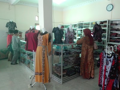 Photos of Batik Tuban Gedog H.M. Sholeh 2