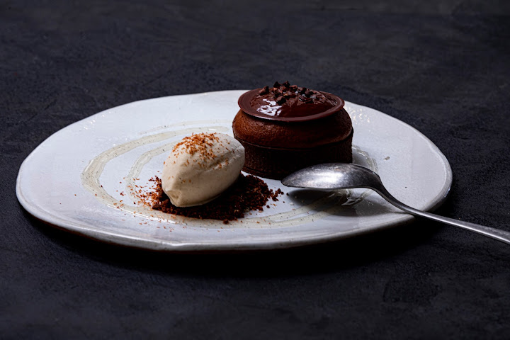 Frenchie Biarritz by null