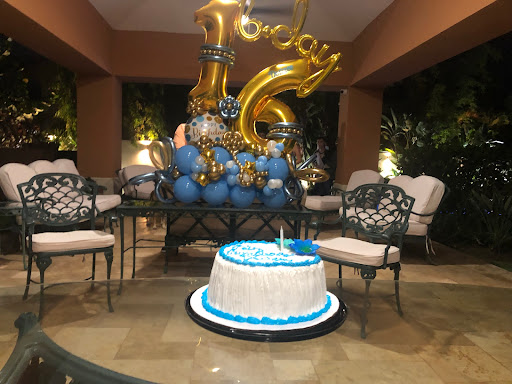 HR Cakes & More