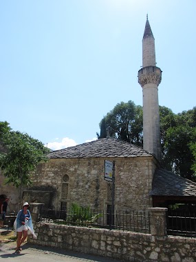 Hadze Tere Jahja Mosque, Author: Anuar T