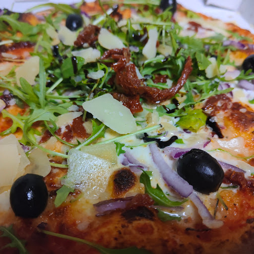 Photo 3 - Pilipizza