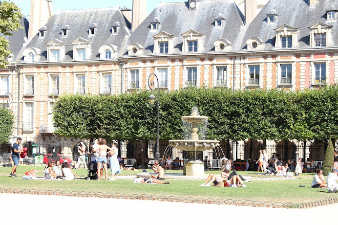 Visit Place Des Vosges On Your Trip To Paris Or France Inspirock