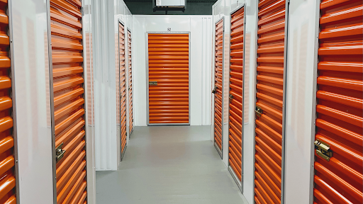Moving & Storage X of Great Neck Logo