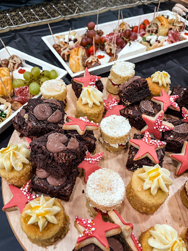 Claire Louise Cakes