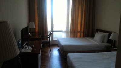 Photos of Inya Lake Hotel