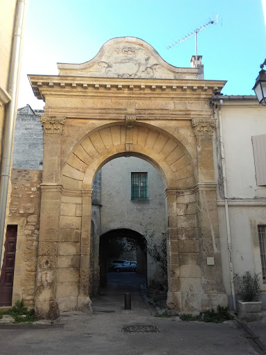 Photo de Enclos Saint Césaire à Arles (13200)