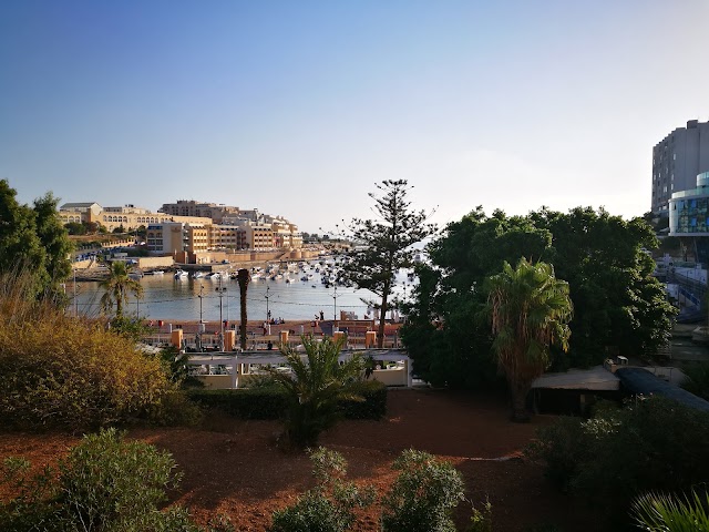 Beach Garden Hotel