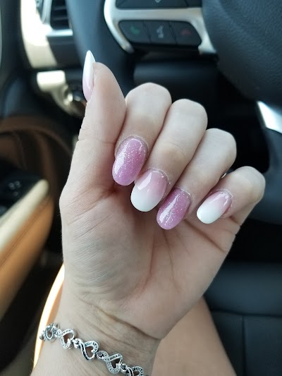 Happy Nails