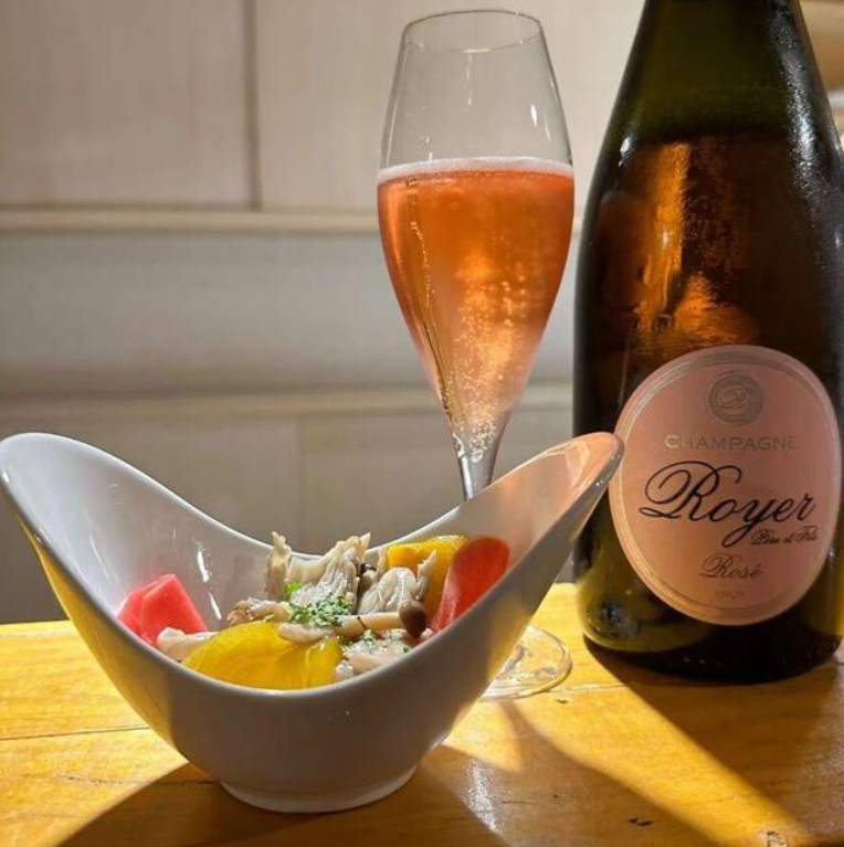 ダイニングバー rosecoton（ロゼコトン）月島