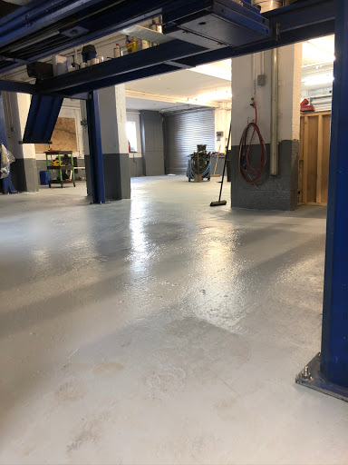 Churchill Garage - Thumbnail