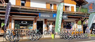 Photo n°32 de Skimium - ACTION SPORT Morzine à Morzine (Magasin de vêtements de sport)