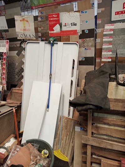 home-goods-store