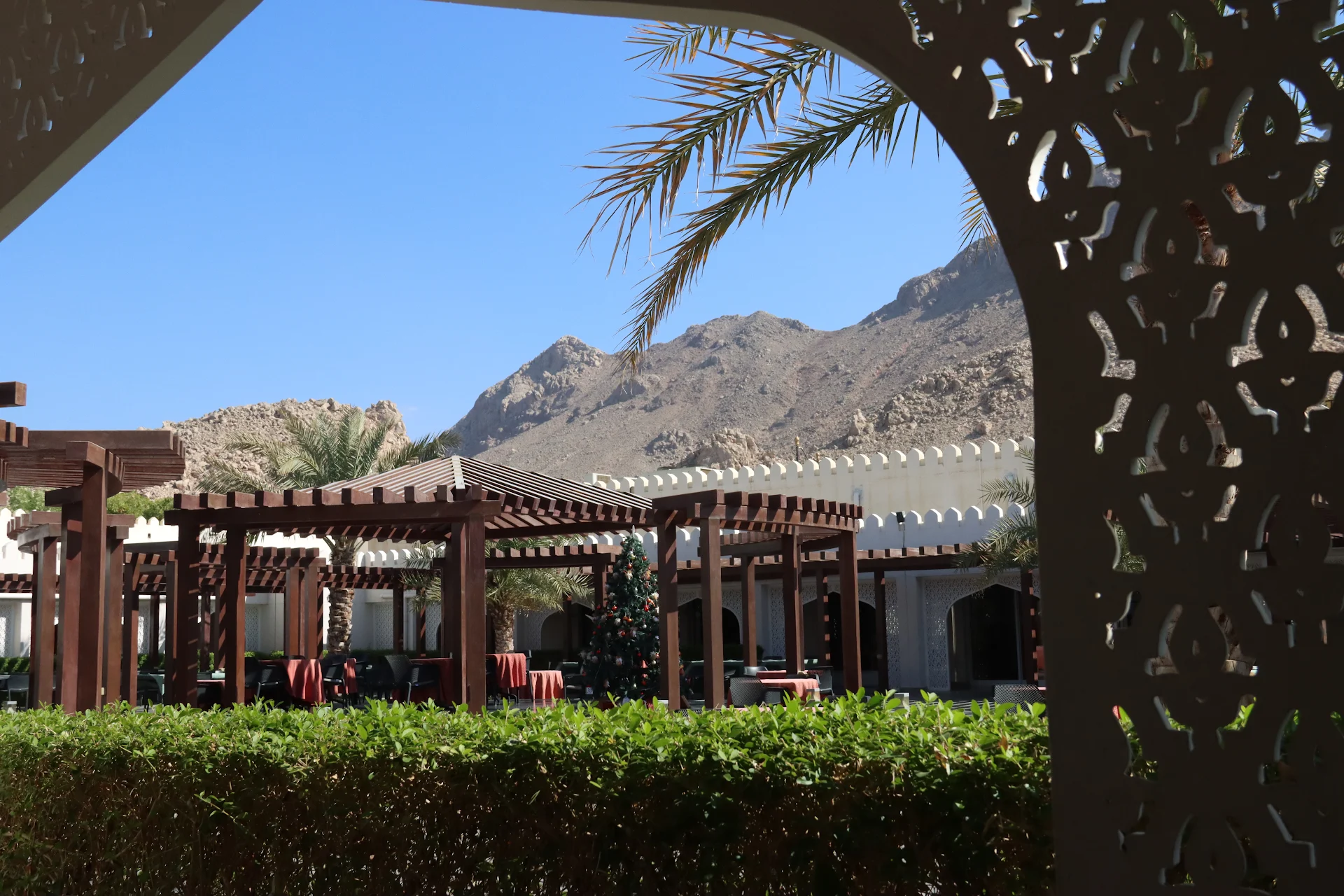 Falaj Daris Hotel