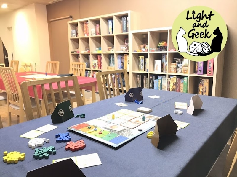 ボードゲーム・マーダーミステリースペース Light and Geek
