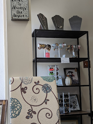 Infinity Salon Studio - Visual