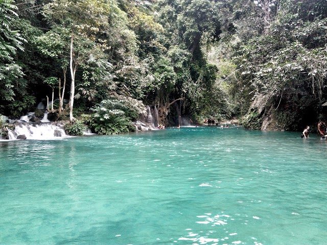 Kawasan Falls