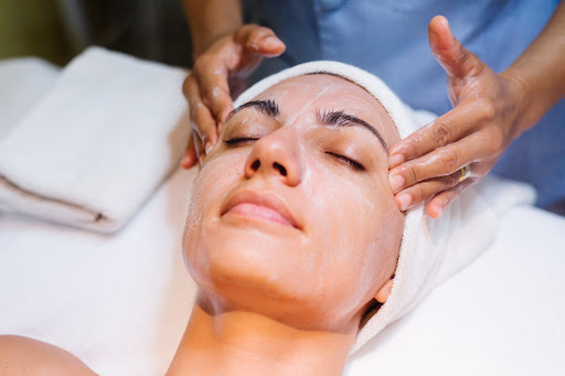 Looking for the best Jennaut Facial in Bhubaneswar to achieve glowing, youthful skin? Our advance… post image