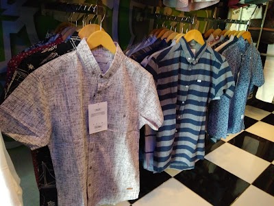 Photos of Hetro Outlet Clothing Store