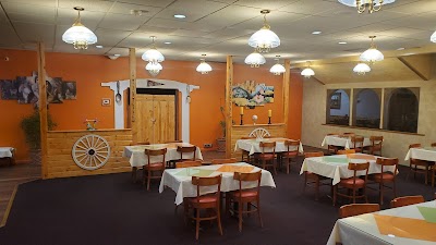 Everest Kitchen