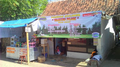 Photos of warung kopi pak max