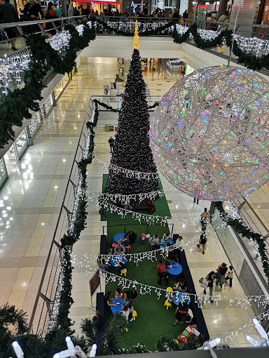 La Ballena Centro Comercial - Thumbnail