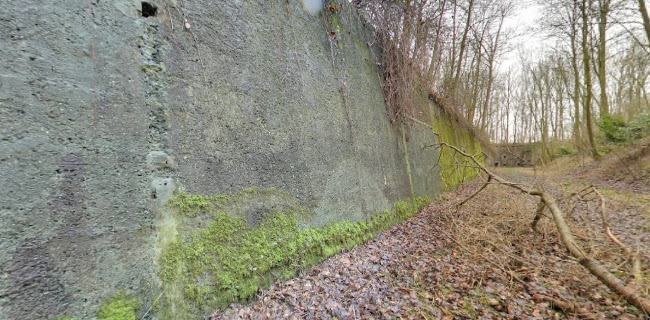 Fort d'Emines telefoonnummer