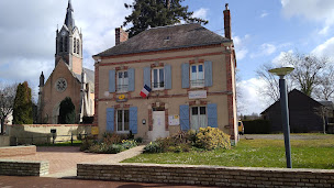 Photo n°1 de La Poste Agence Communale à Saint-Denis-Lanneray (Poste)