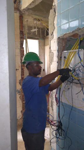 Eletricista em são gonçalo e niteroi, rua Oscar maldonado n6, Paraíso, são Gonçalo.