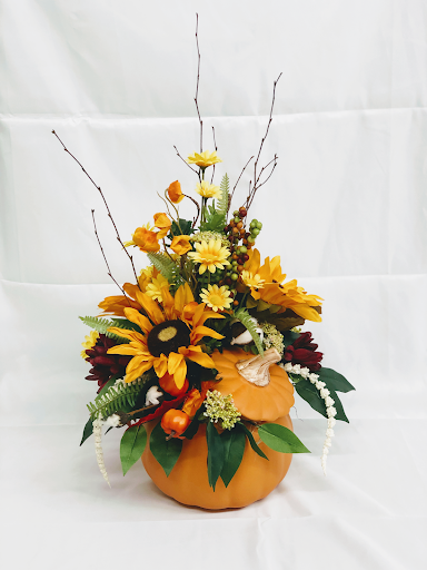 Monte's Flowers & Gifts - Thumbnail