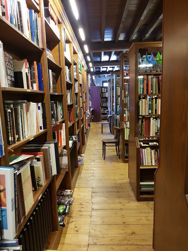 Hay On Wye Booksellers