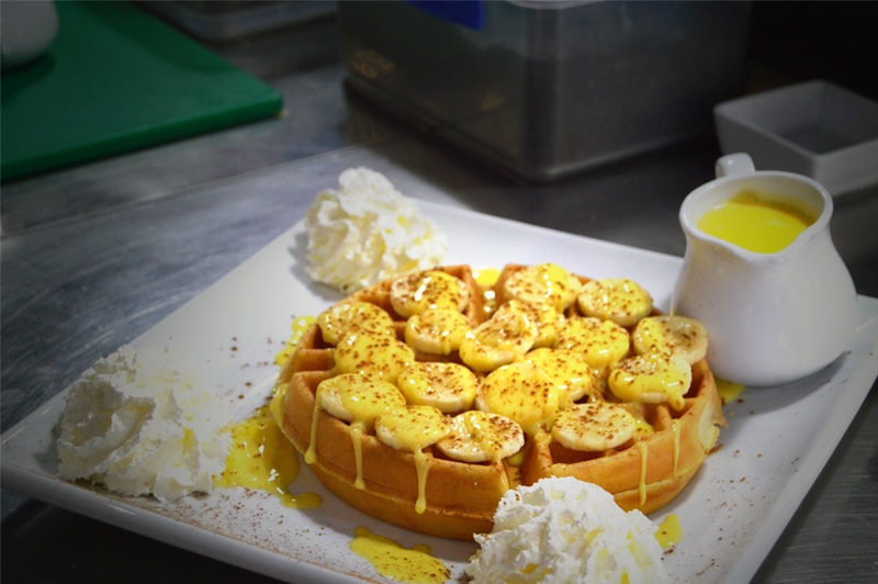 Creams Cafe — photo 10