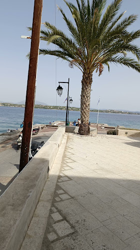 Αξιολογήσεις για το Εκκλησία Άγιος Μάμας στην Σπέτσες - Εκκλησία